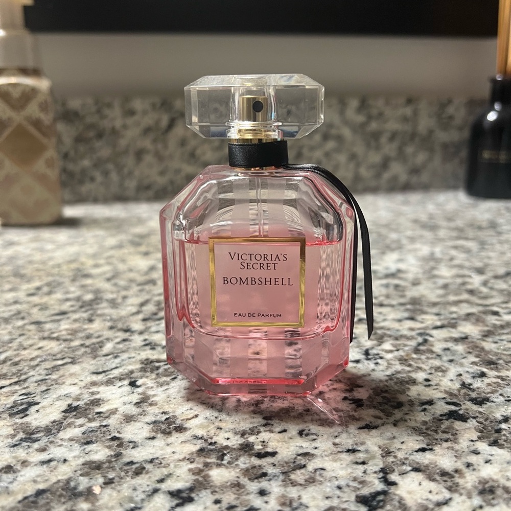 Victoria’s Secret Bombshell perfume